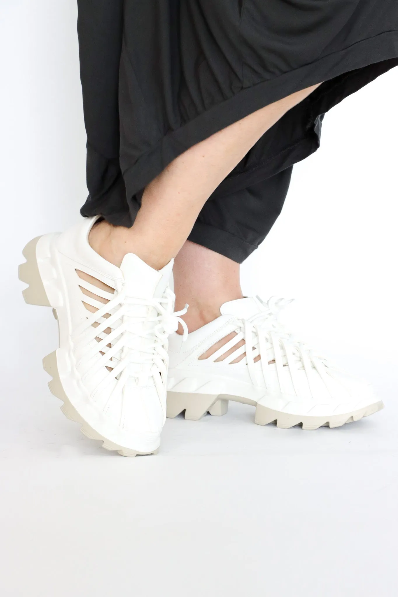 4CCCCEES Arko Osta Sneakers (2 Colors)