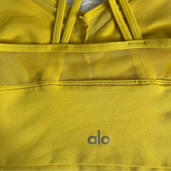 ALO YOGA sports bra size XS