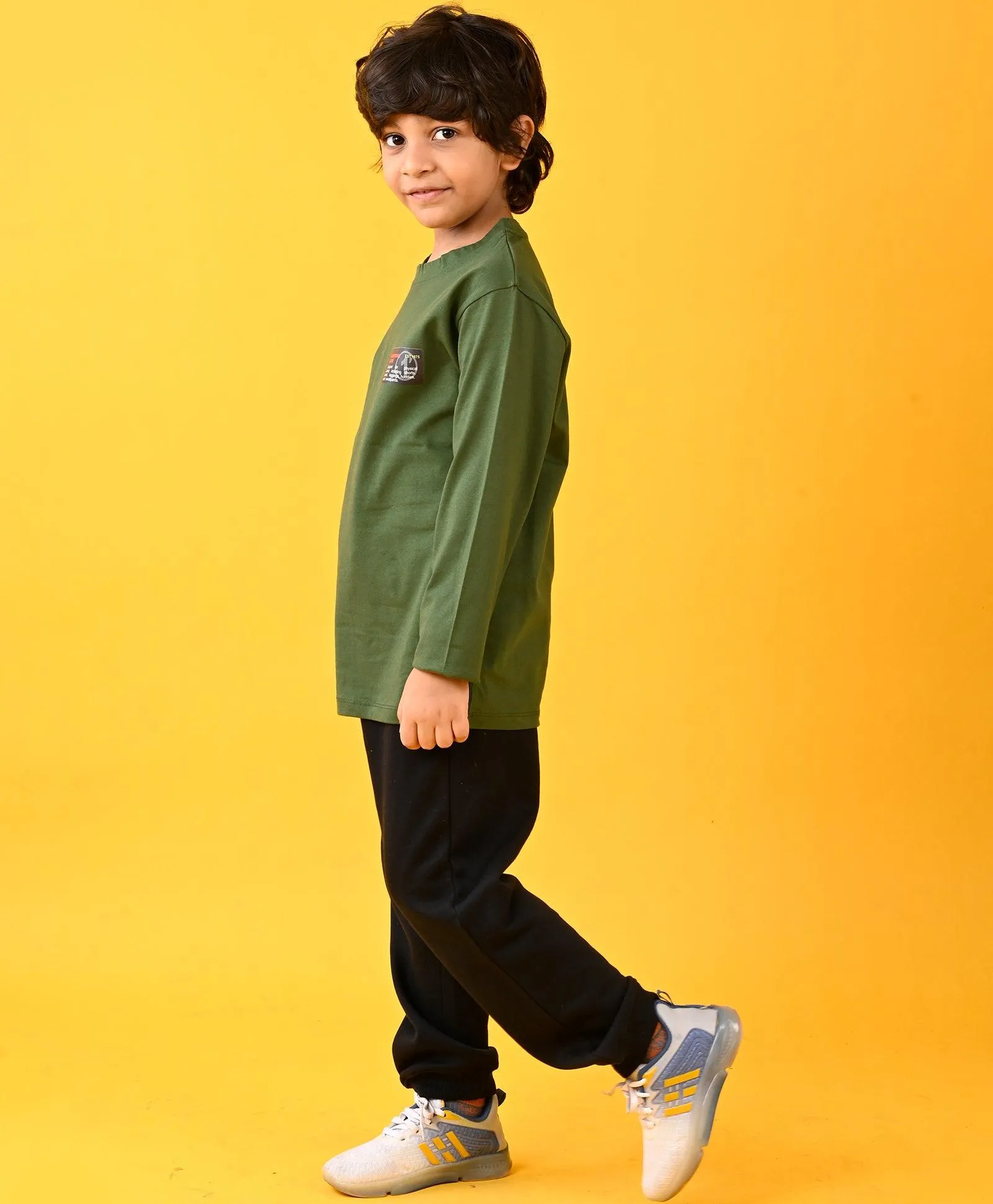 BASKETBALL OLIVE LONG SLEEVES BOYS TSHIRT AND BLACK WARM JOGGER SET - GREEN/BLACK