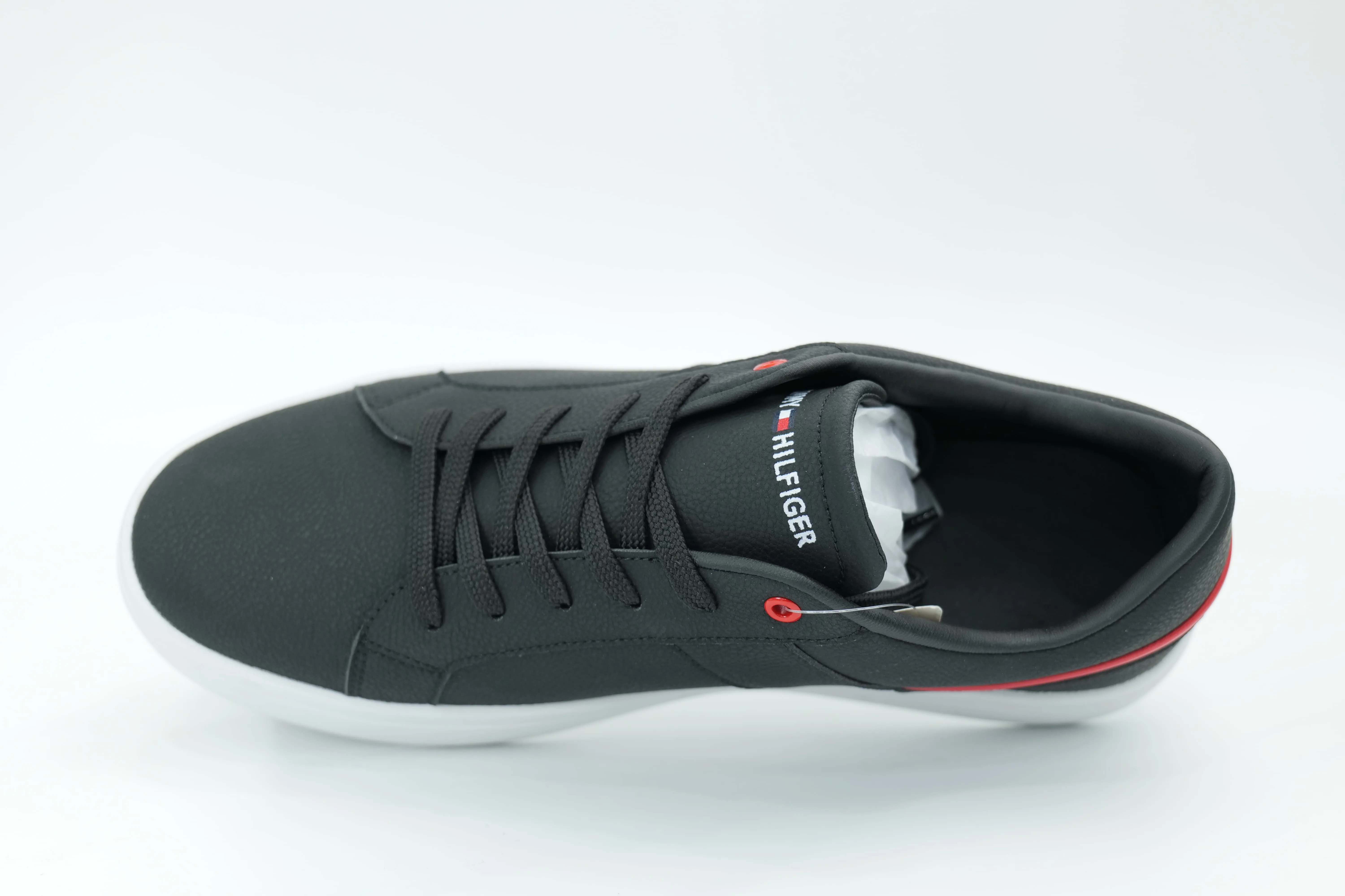Casual sneakers