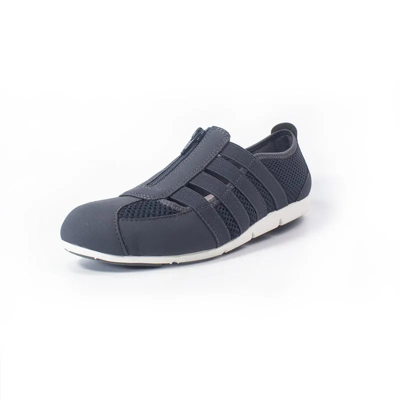 Casual sneakers