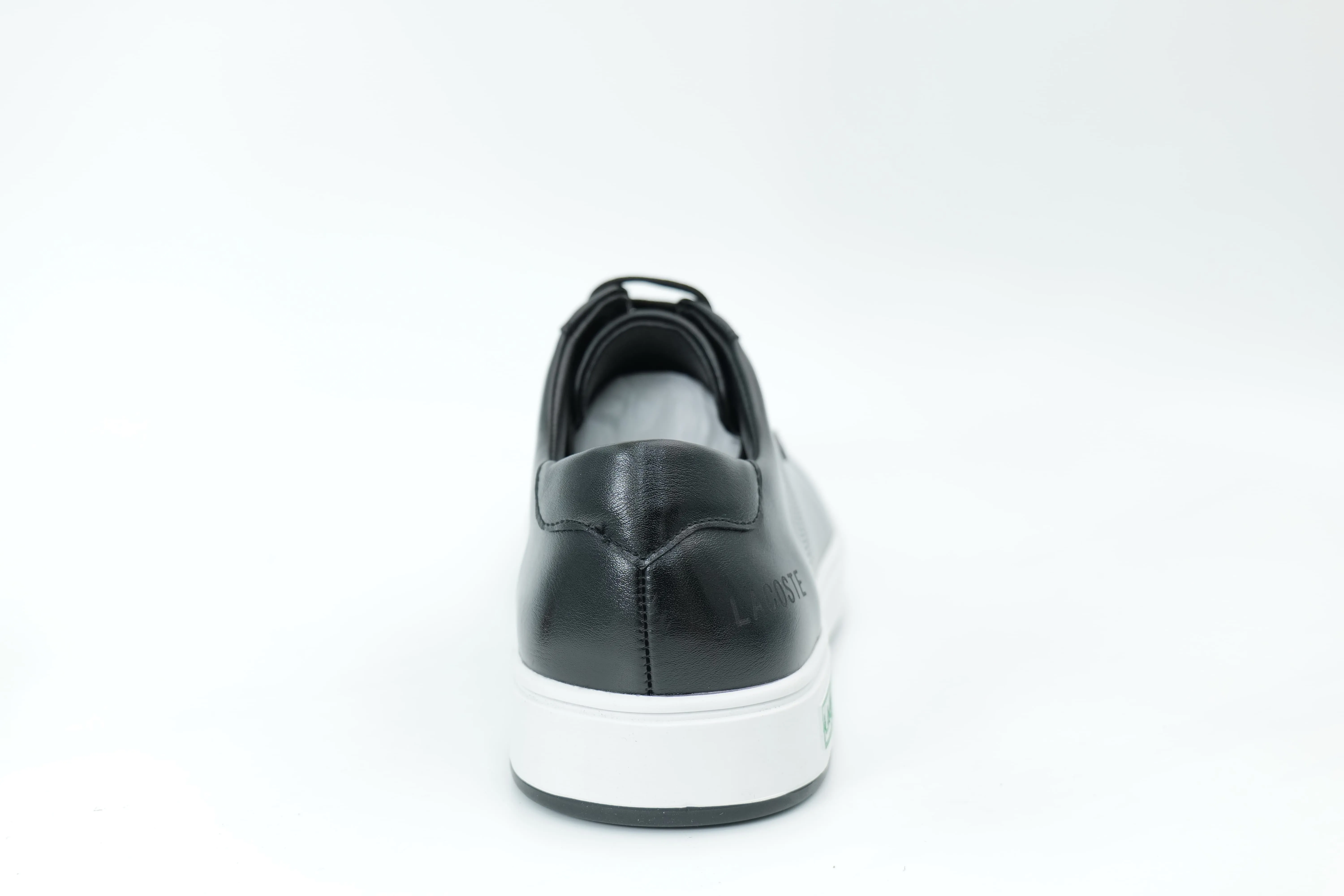 Casual sneakers