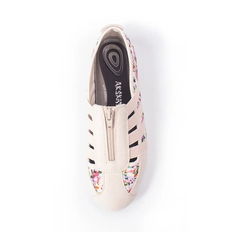 Casual sneakers