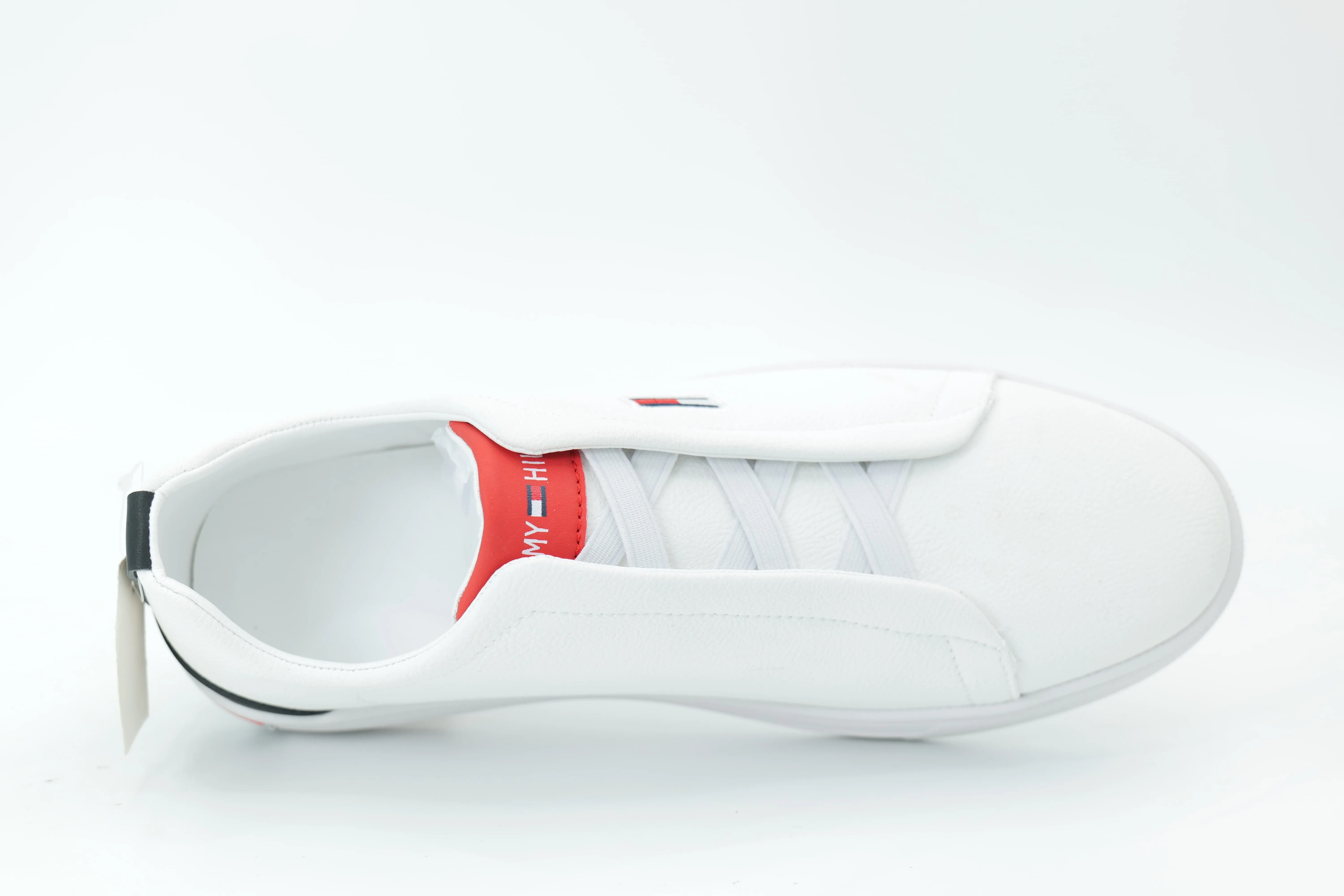 Casual sneakers