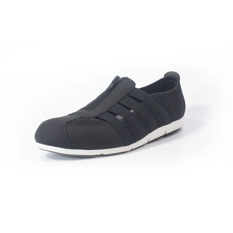 Casual sneakers