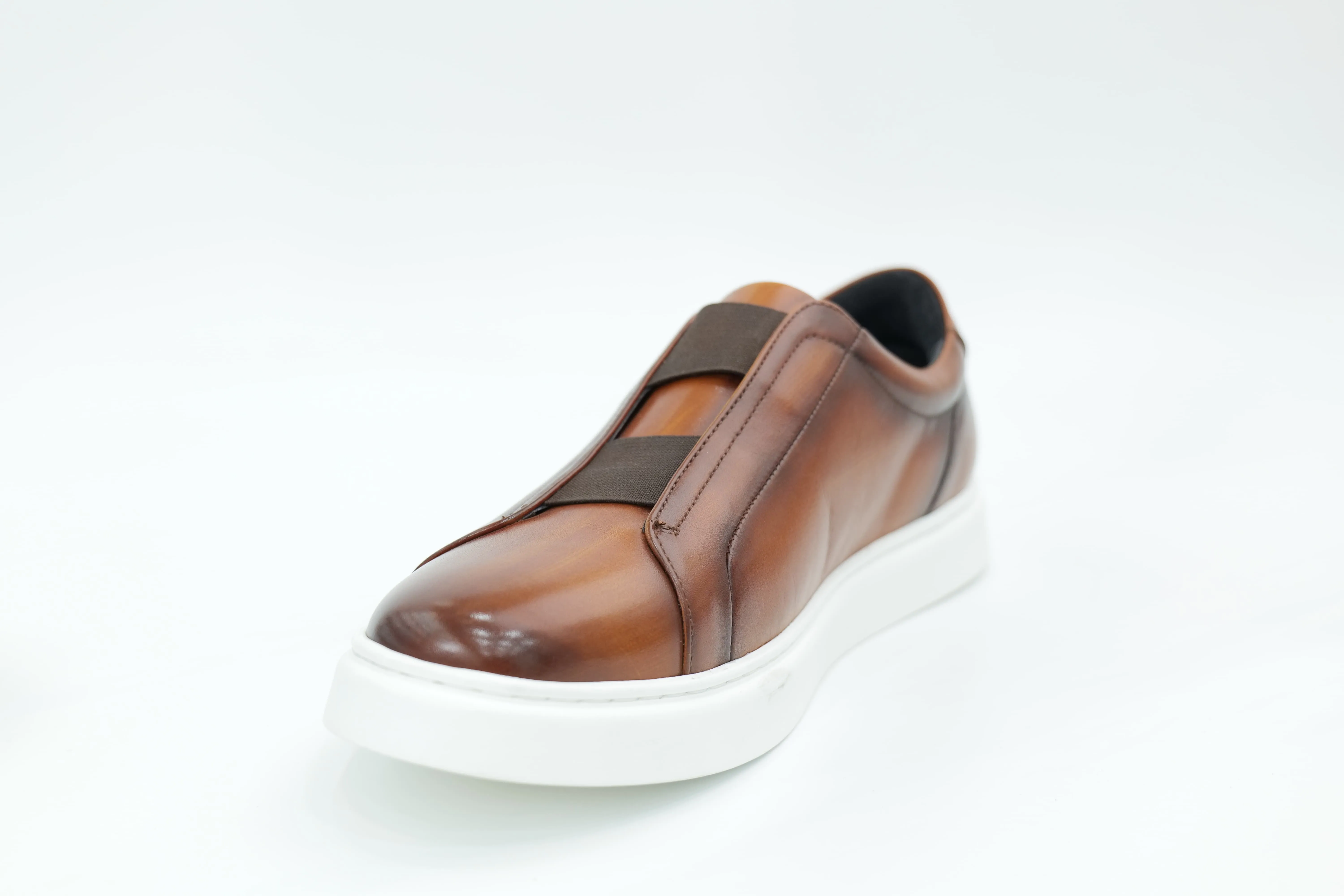 Casual sneakers