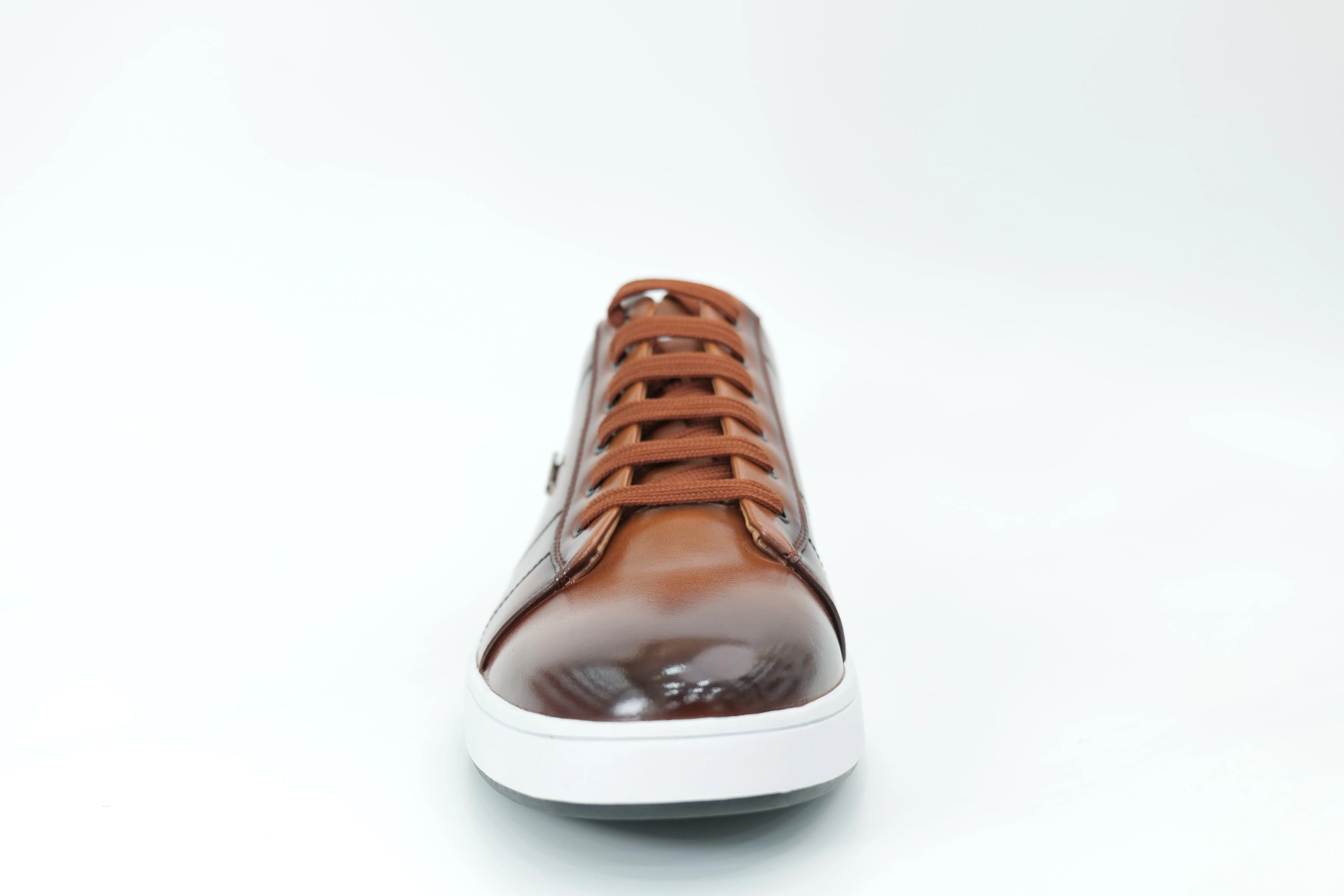 Casual sneakers