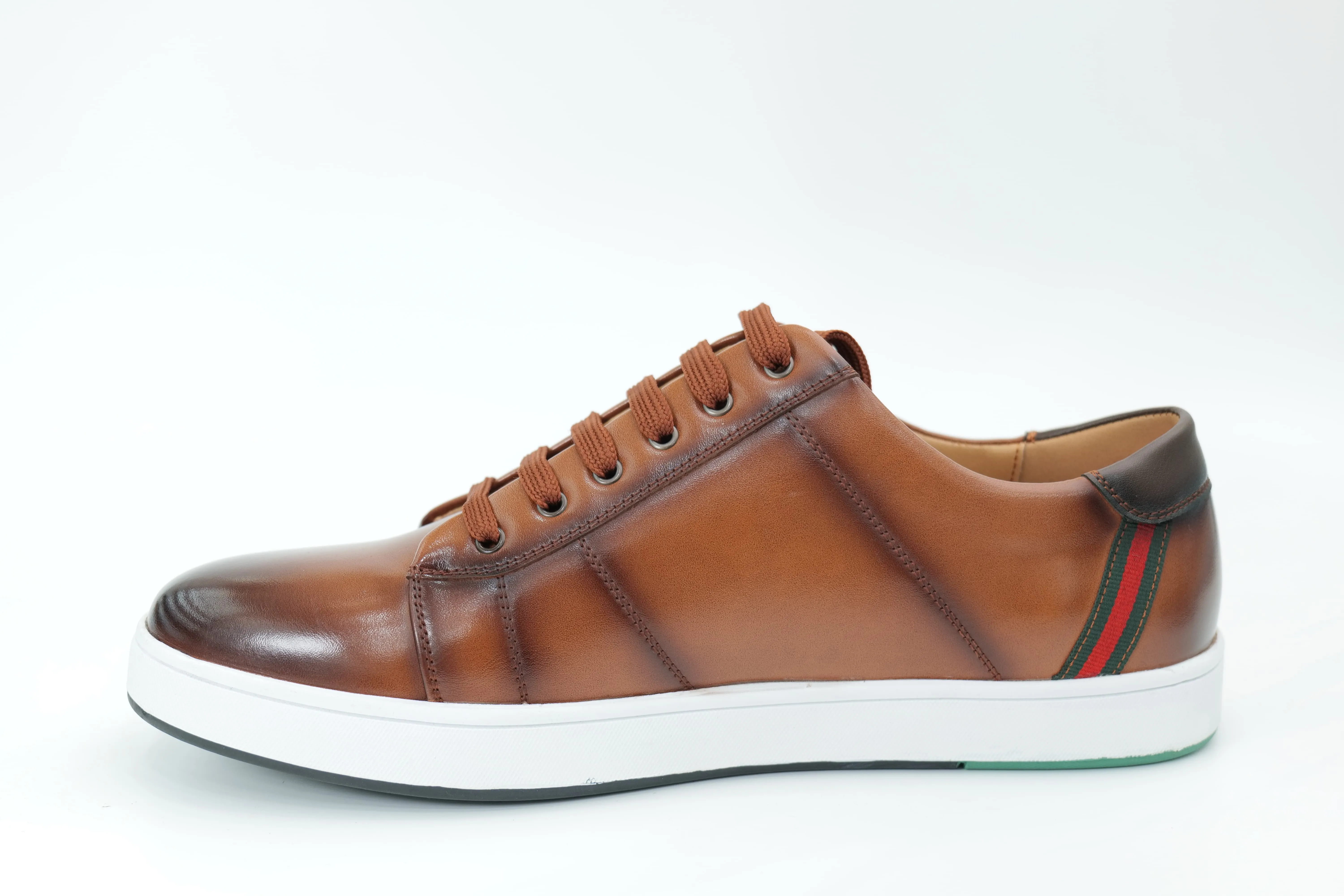 Casual sneakers
