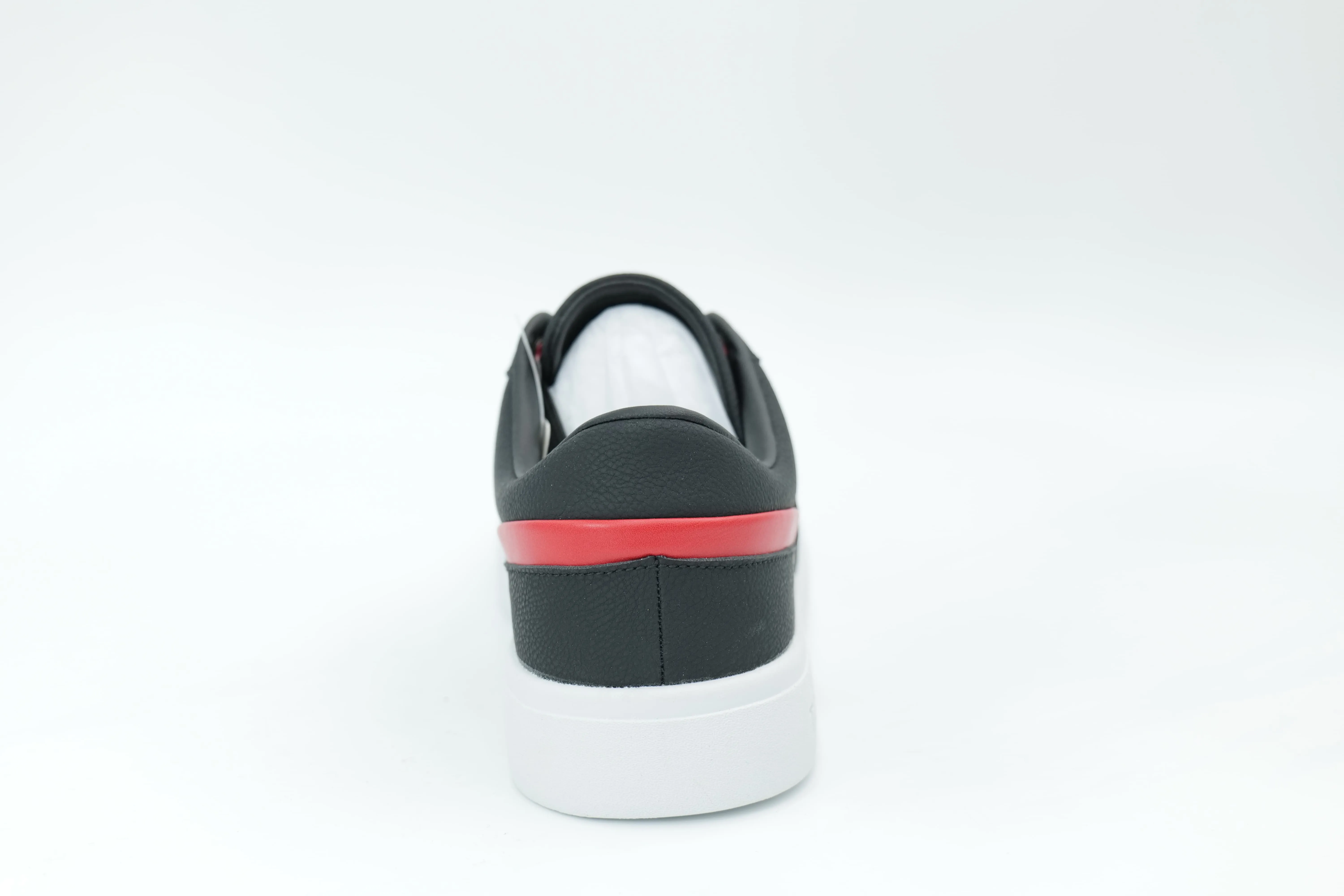 Casual sneakers