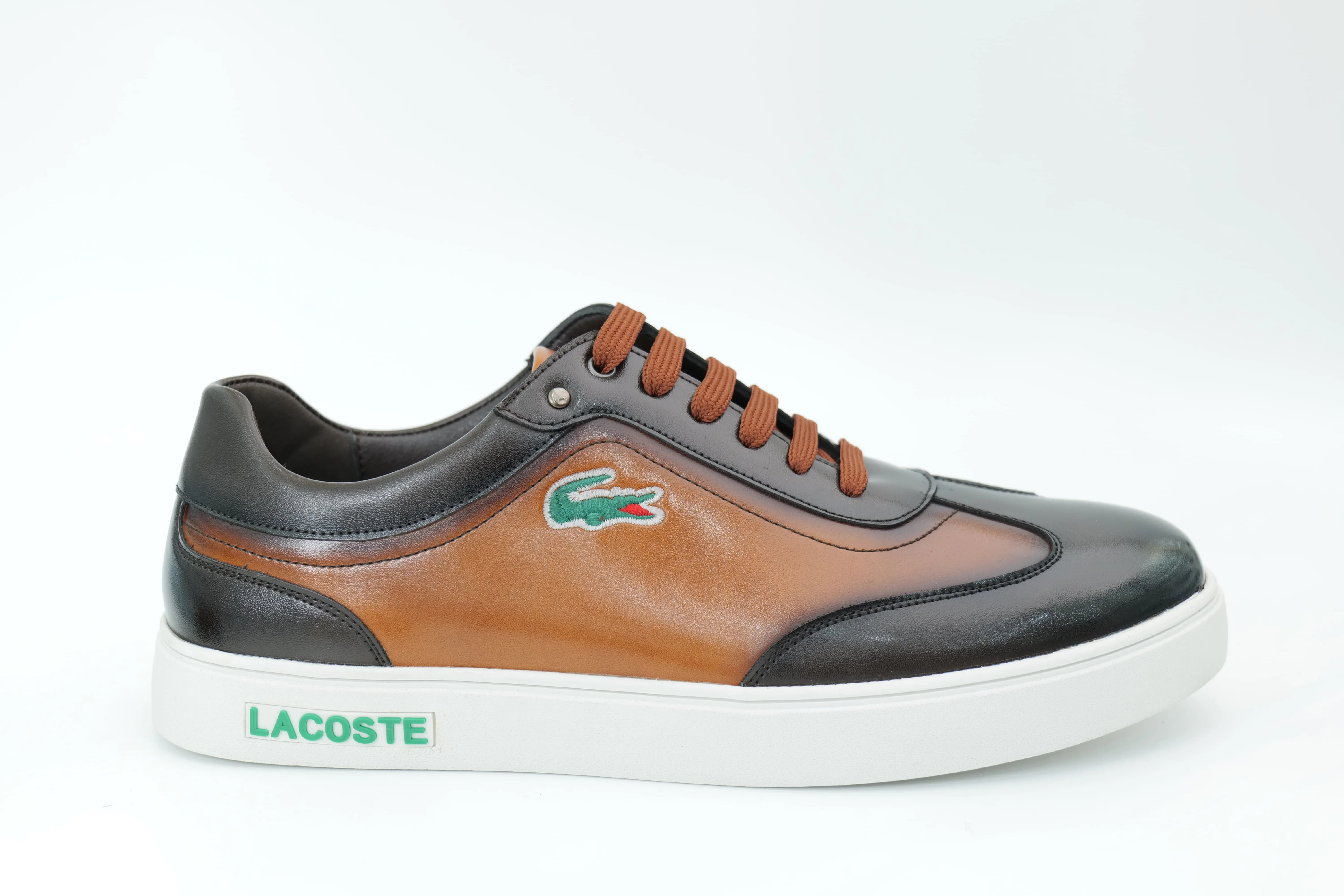 Casual sneakers