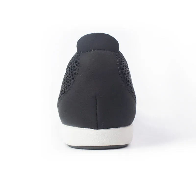 Casual sneakers