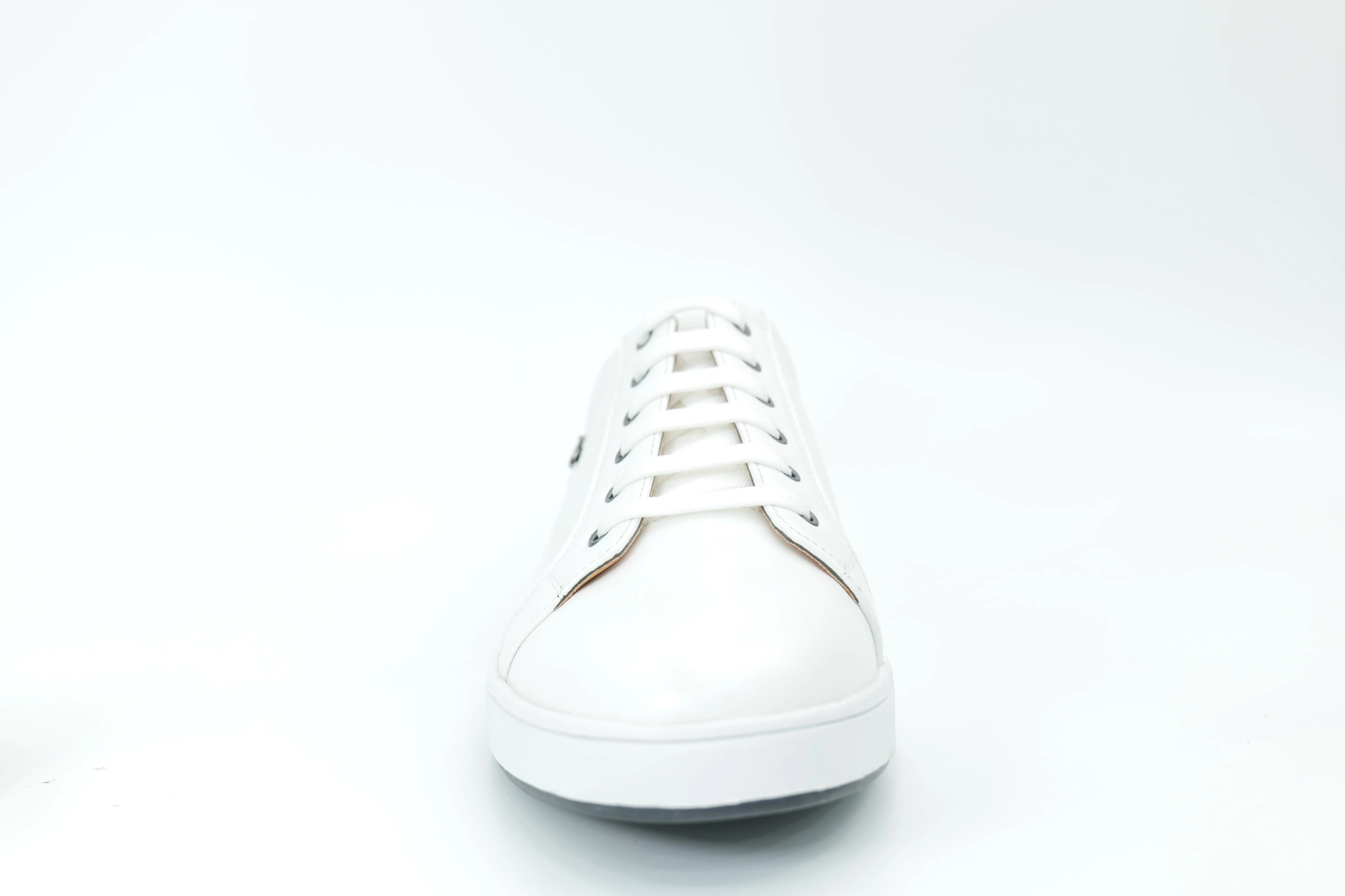 Casual sneakers