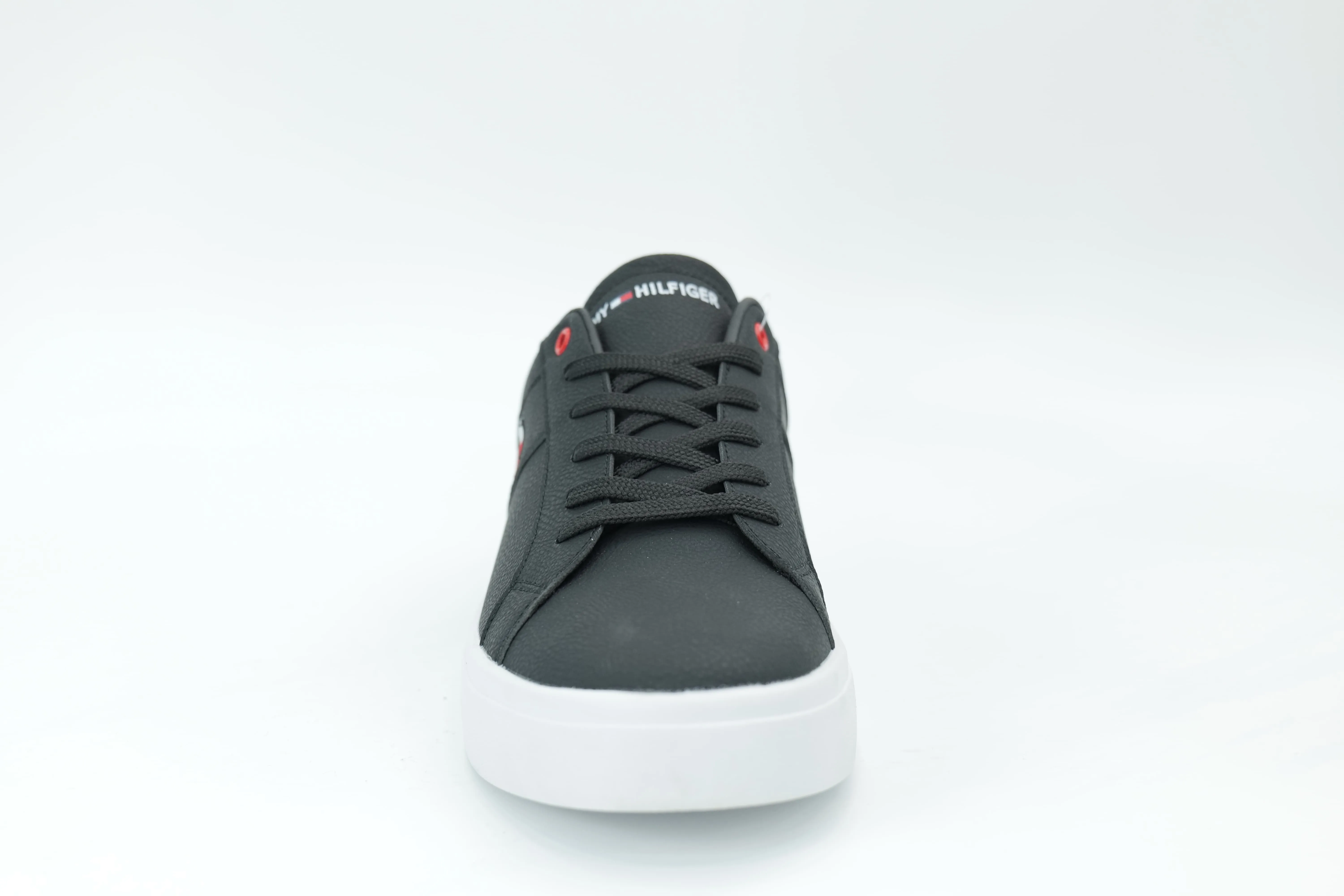 Casual sneakers