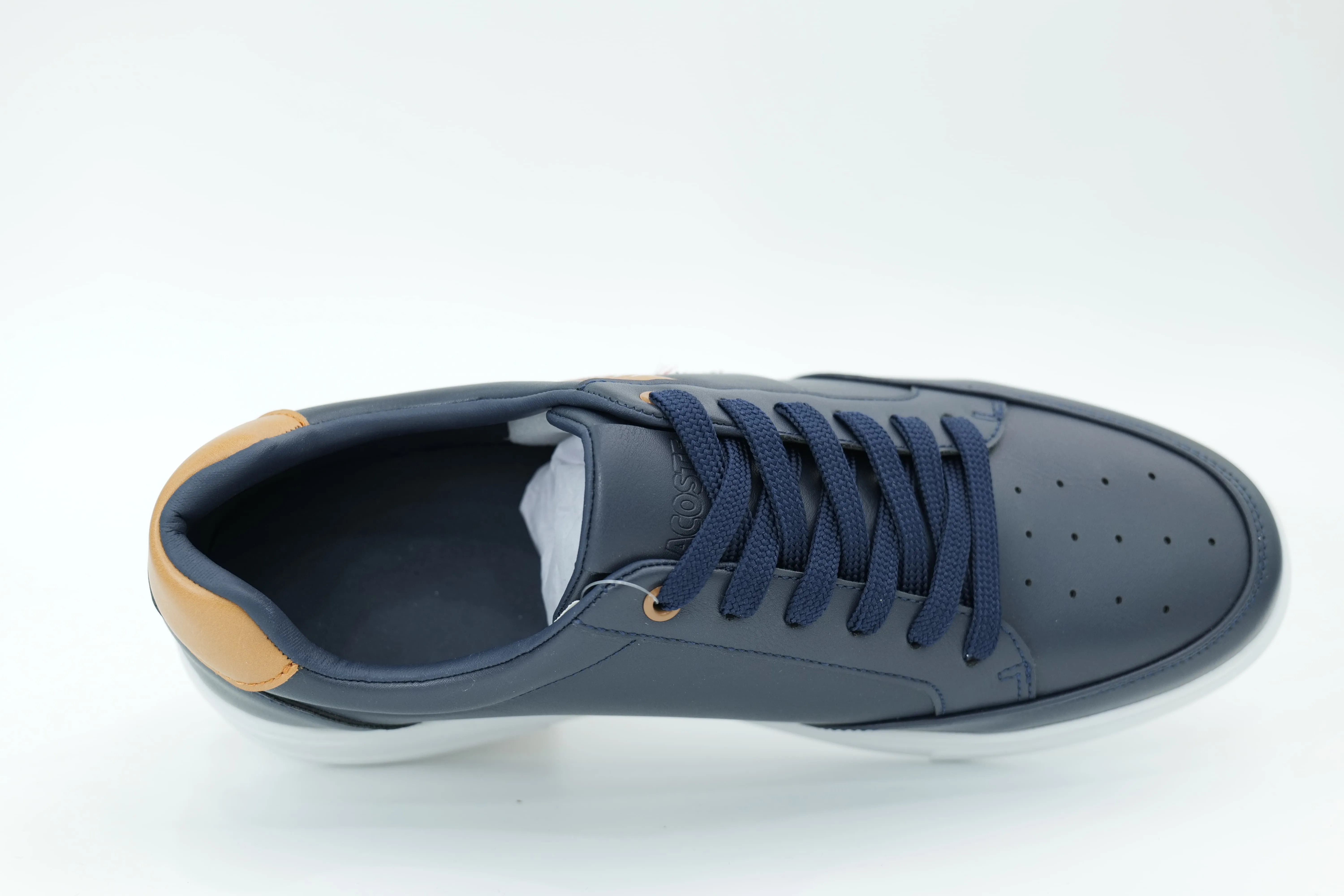 Casual sneakers
