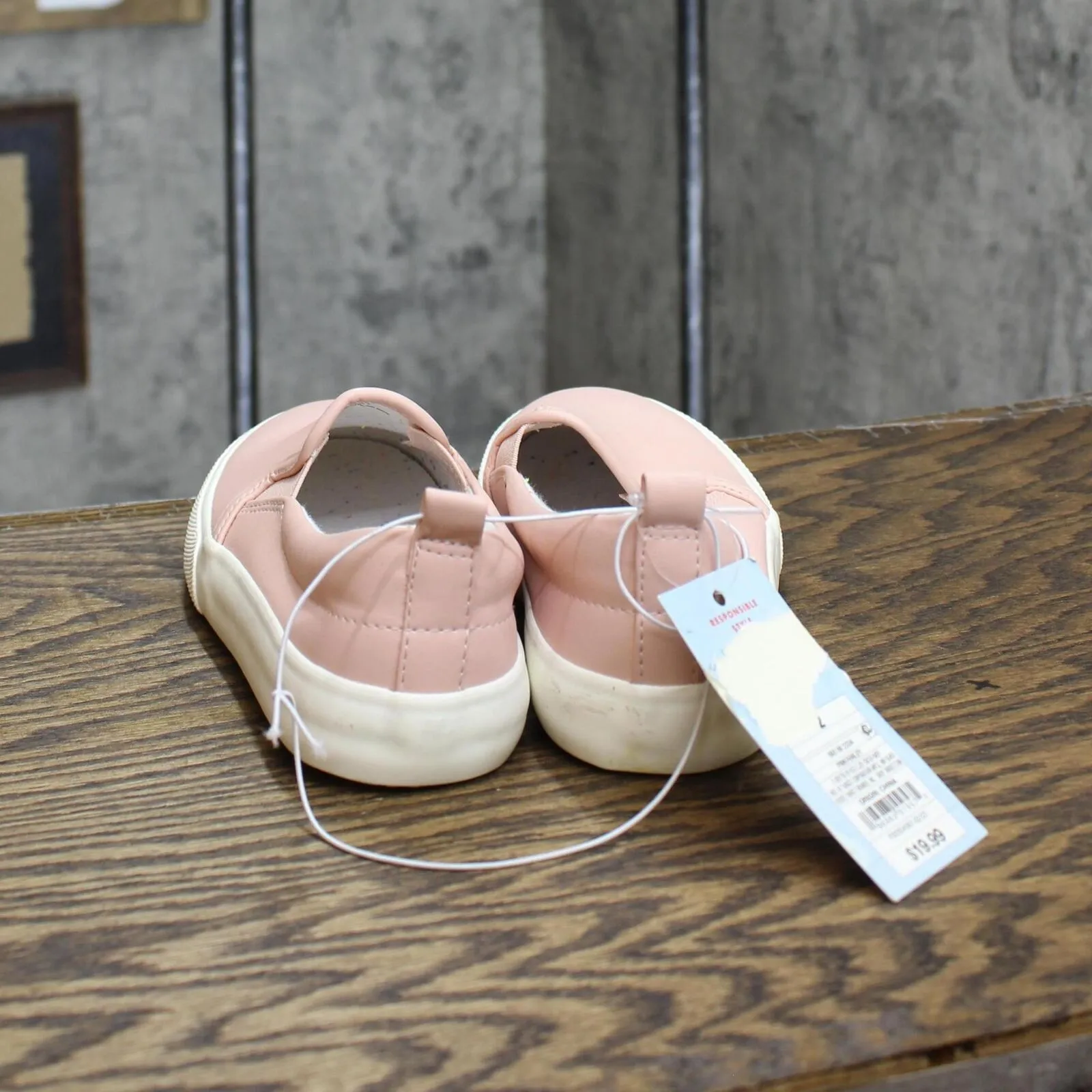 Cat & Jack Girls Youth Hailey Slip-On Sneakers 87831604 Blush Pink 2