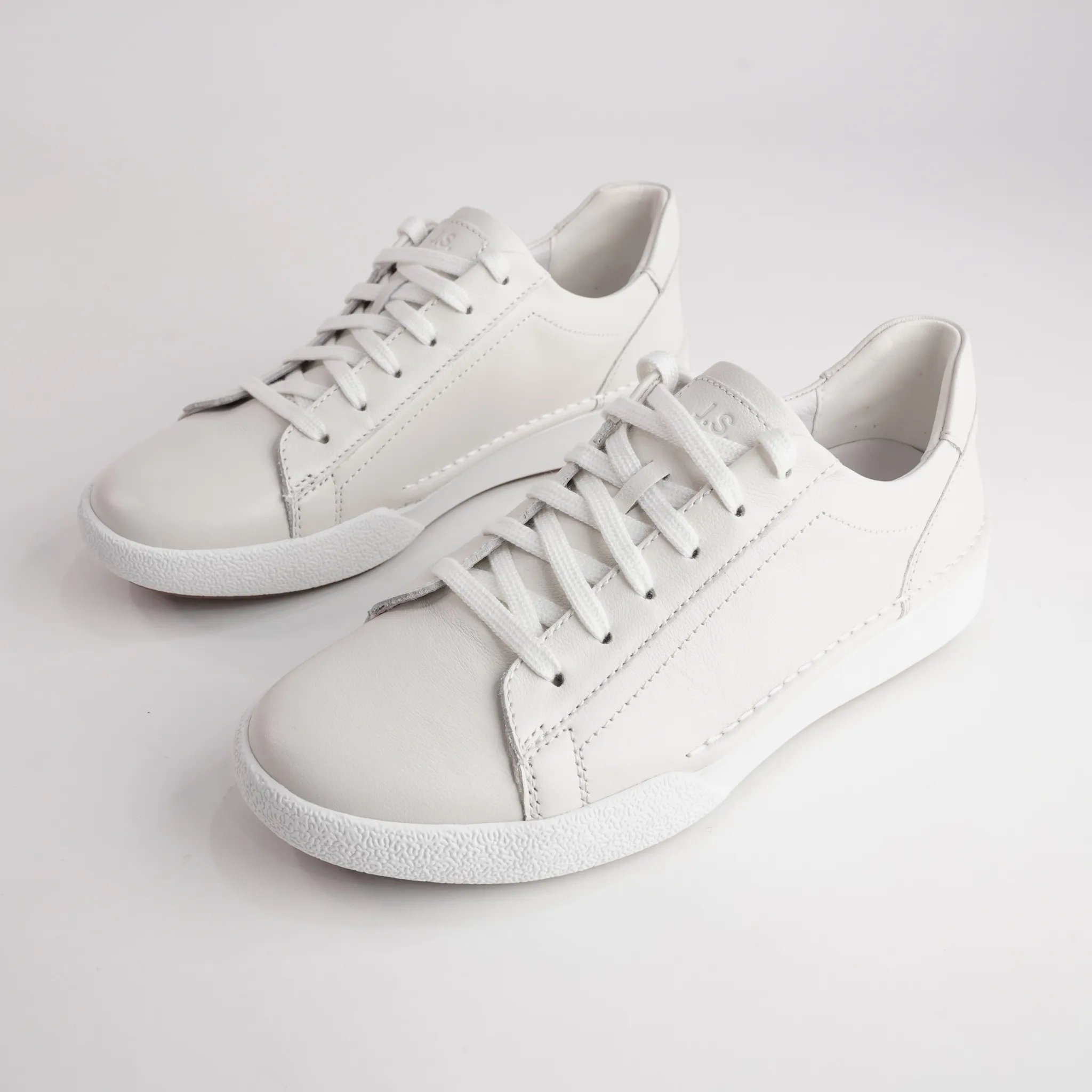 Claire 01 White Leather Sneakers