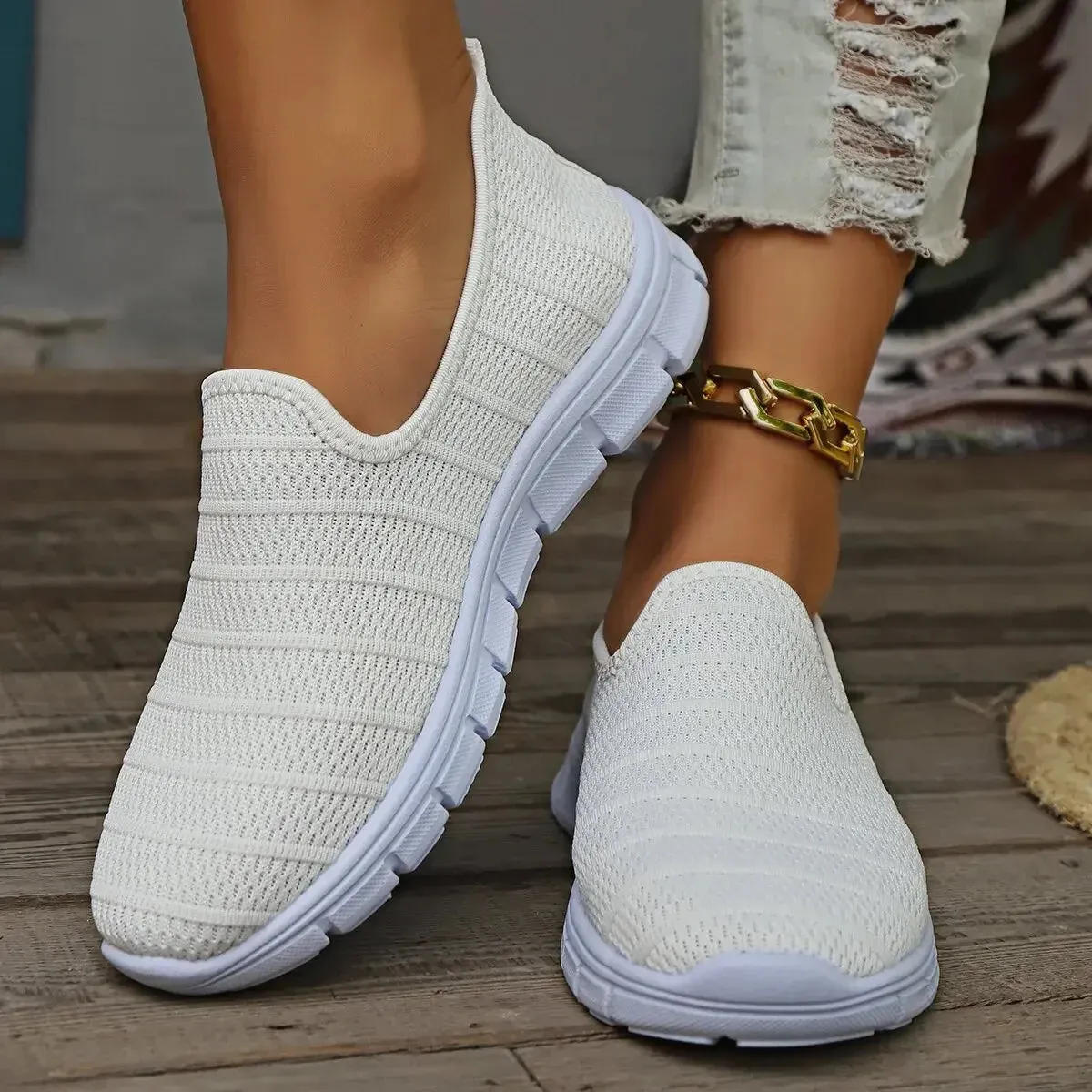 Julia Simple Comfortable Slip-Ons