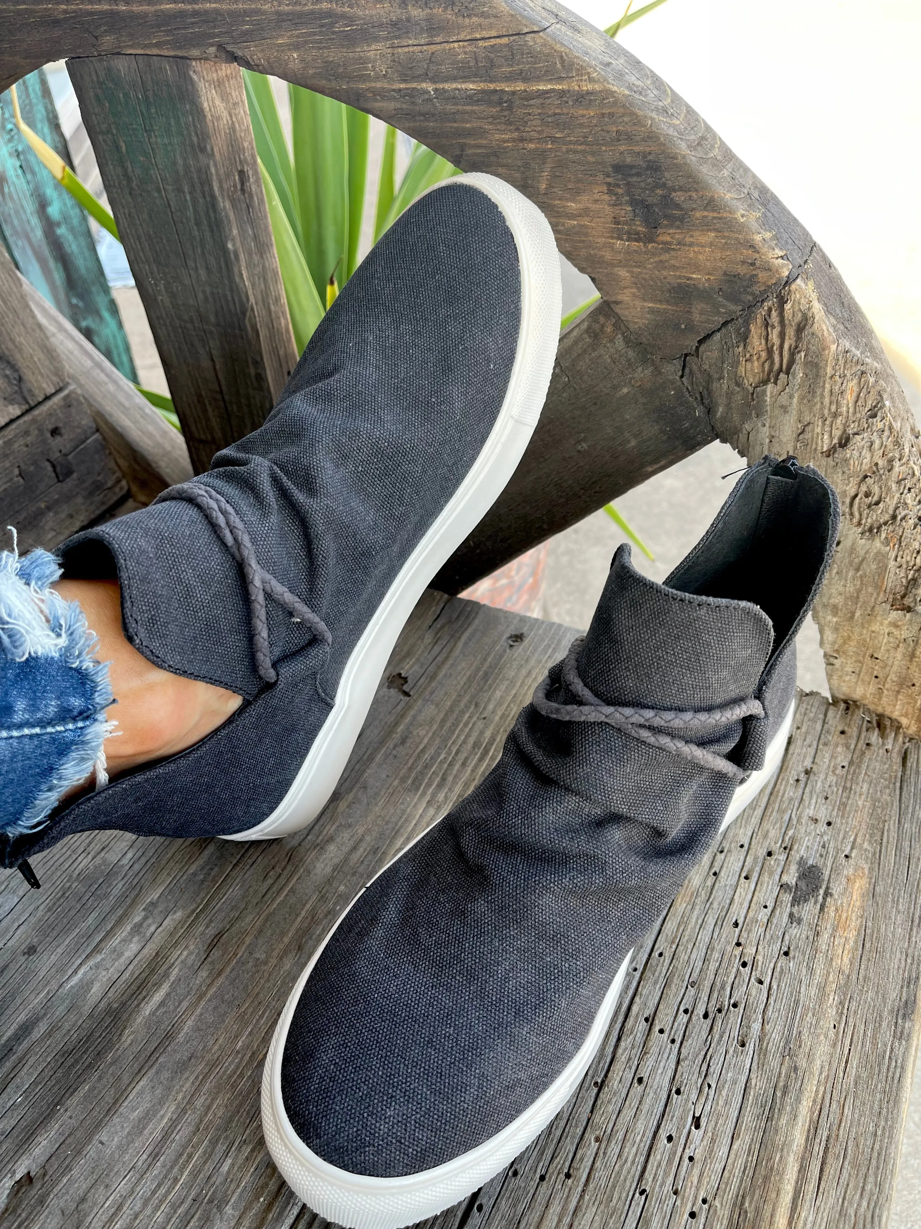LEGACY SLIP ON BY VERY G - WASHED BLACK