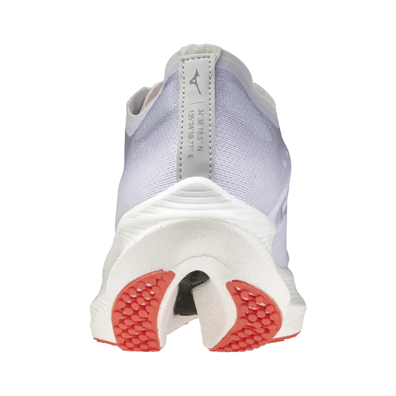 MIZUNO Wave Rebellion Pro 2, Damen, White / Harbor Mist / Cayenne