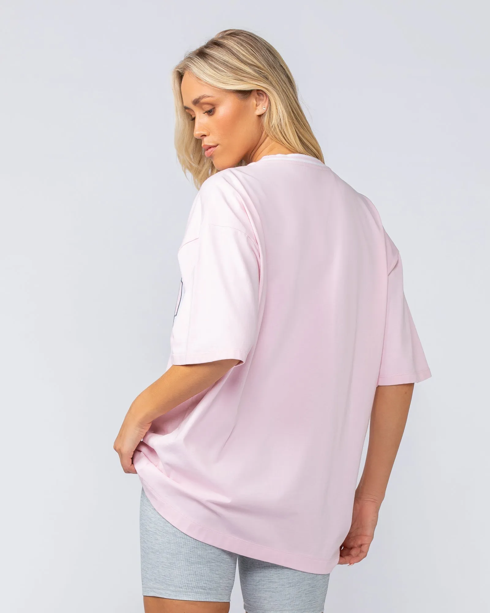 Muscle Nation | Sporting Club Oversized Tee - Soft Pink