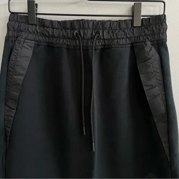 Nike Tech Pack Black Midi Skirt Size Small Pull On Style Style 831719