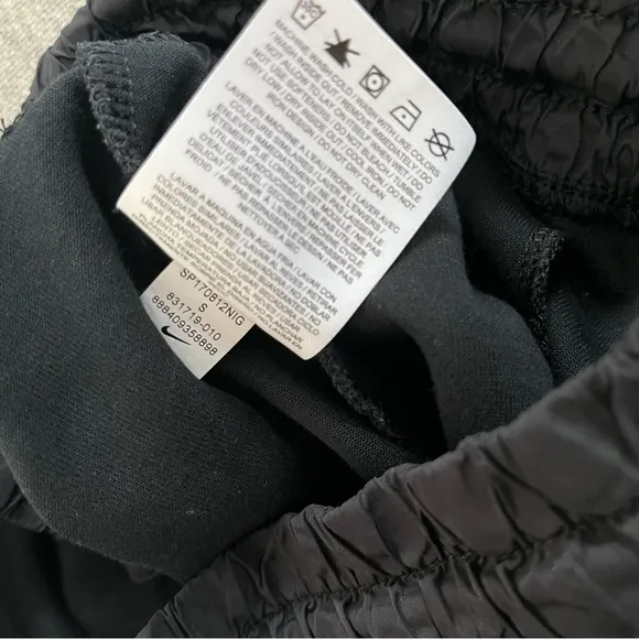 Nike Tech Pack Black Midi Skirt Size Small Pull On Style Style 831719