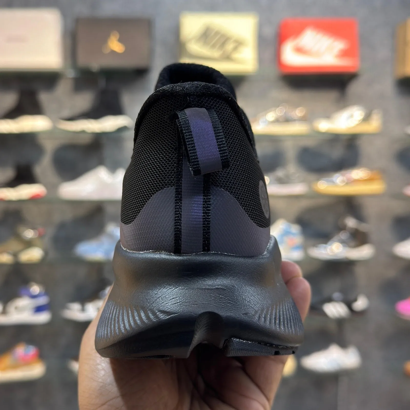 NK Zoom Shadow Black