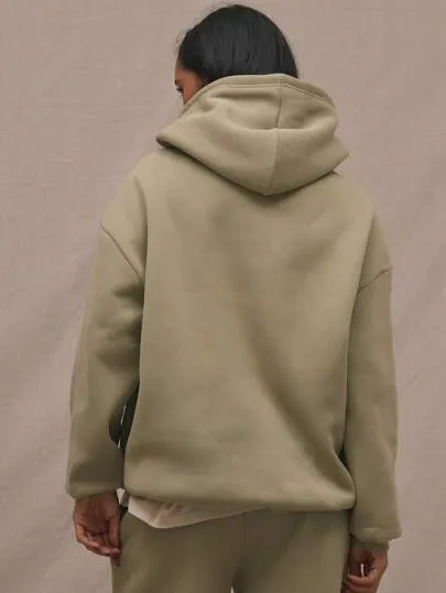 Oversized Logo Hoodie – Casual Streetwear Pullover
