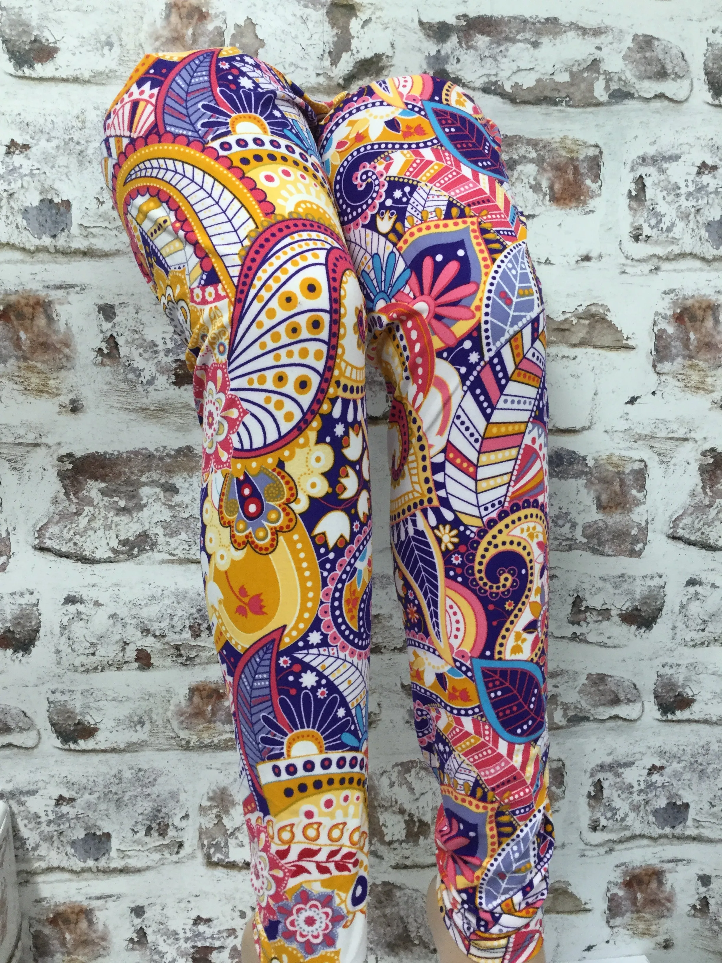 Printed Leggings "Fun in the Sun Paisley"