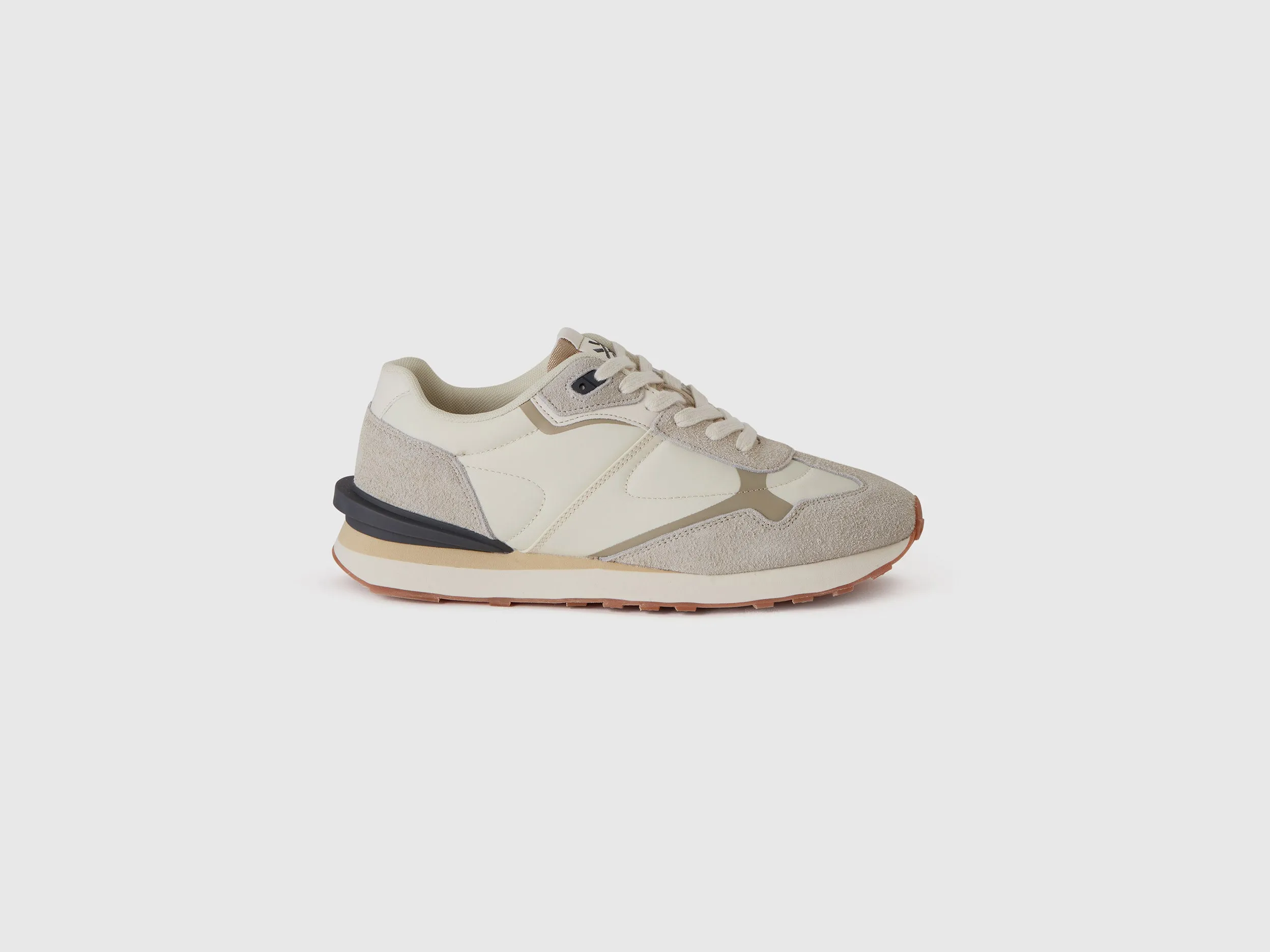 SNEAKERS IN NYLON AND LEATHER BLEND