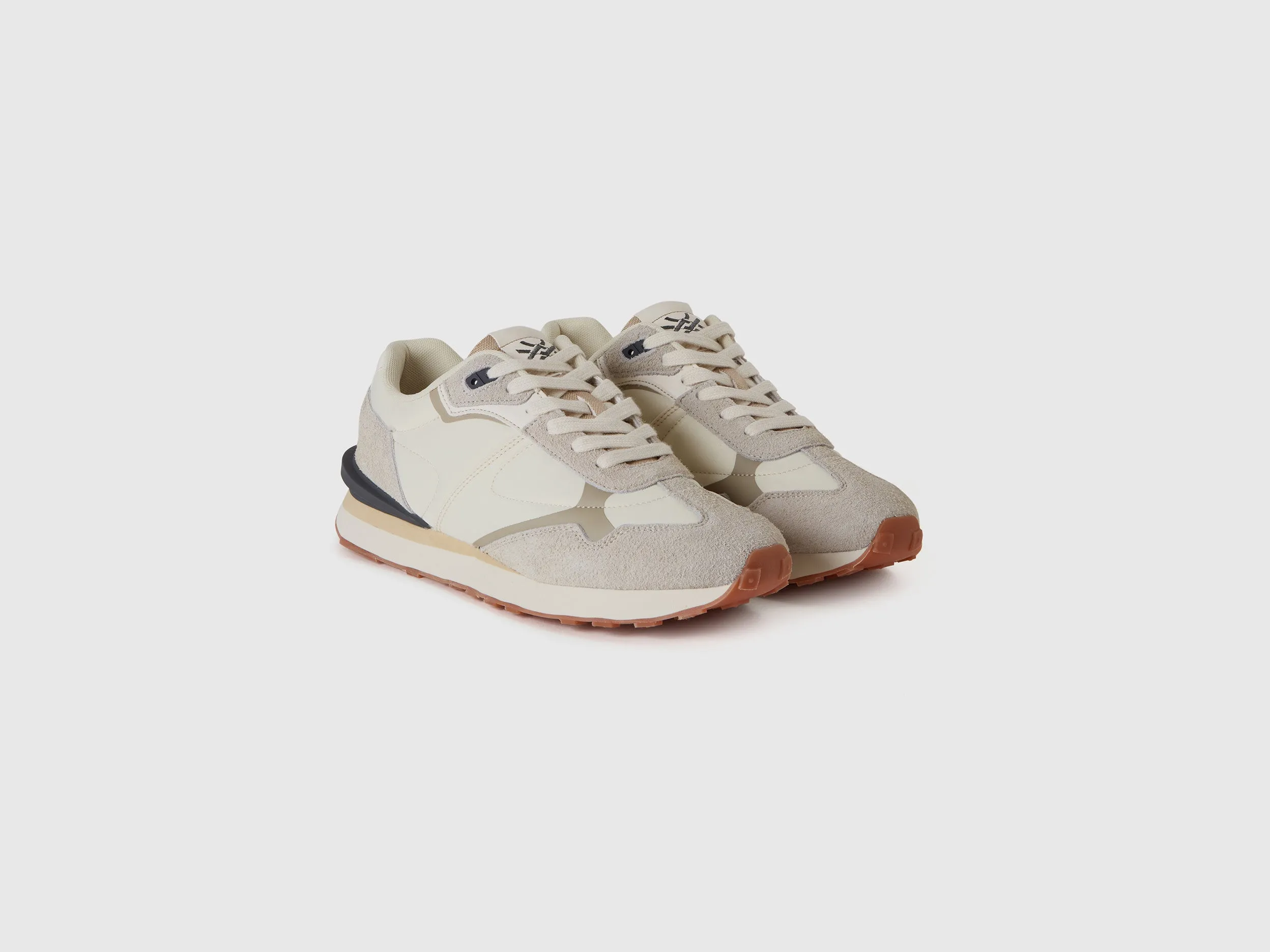 SNEAKERS IN NYLON AND LEATHER BLEND