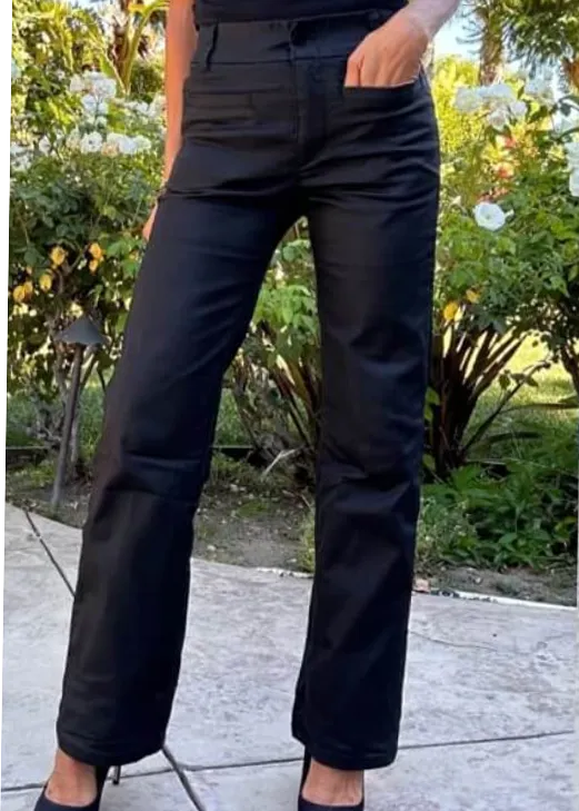 Tami in Black Check