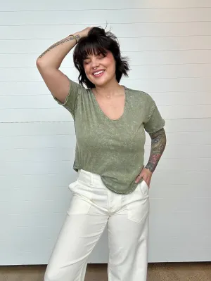 The Bailey V-Neck Basic Tee