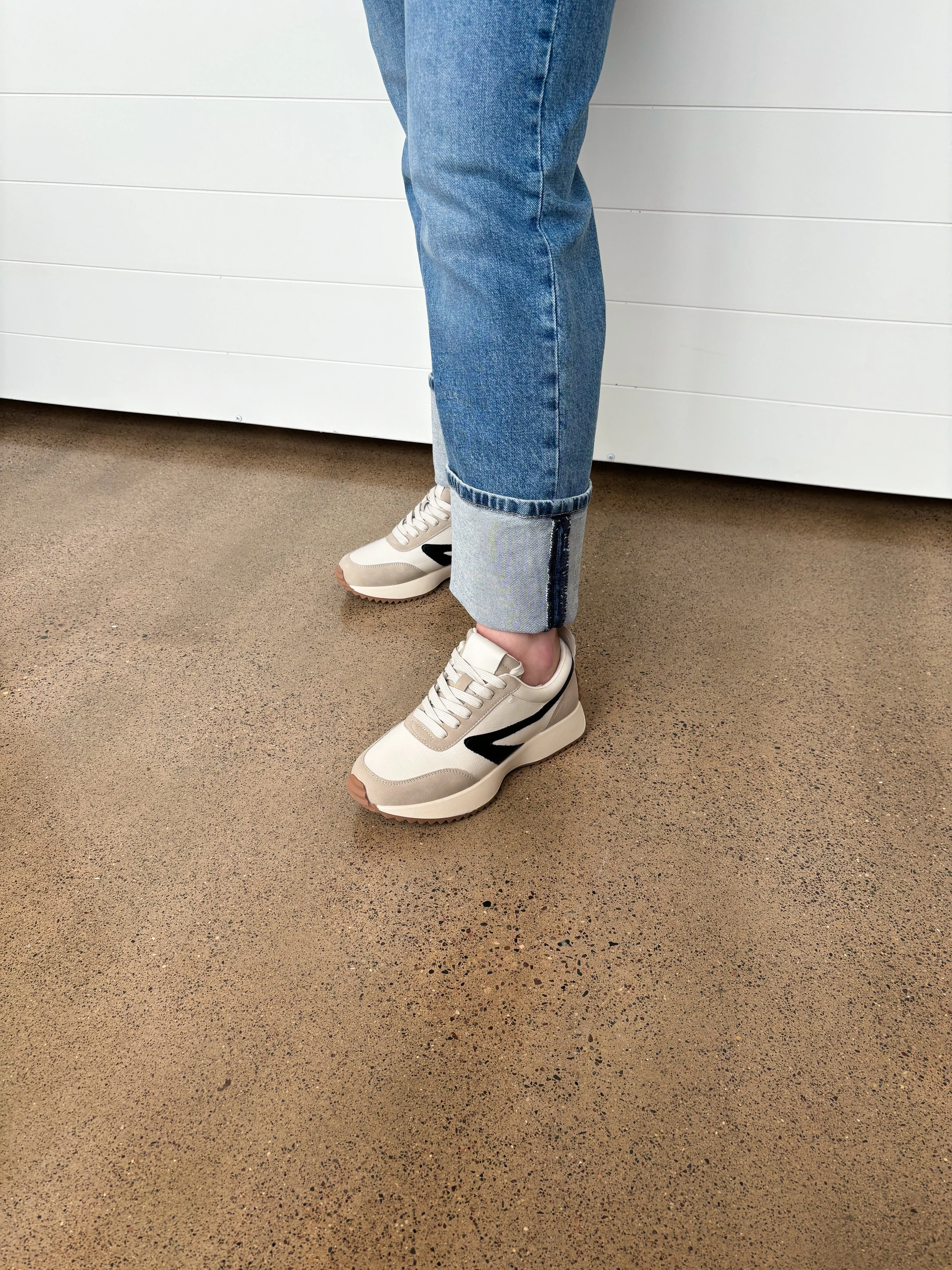 The Bynx Sneaker