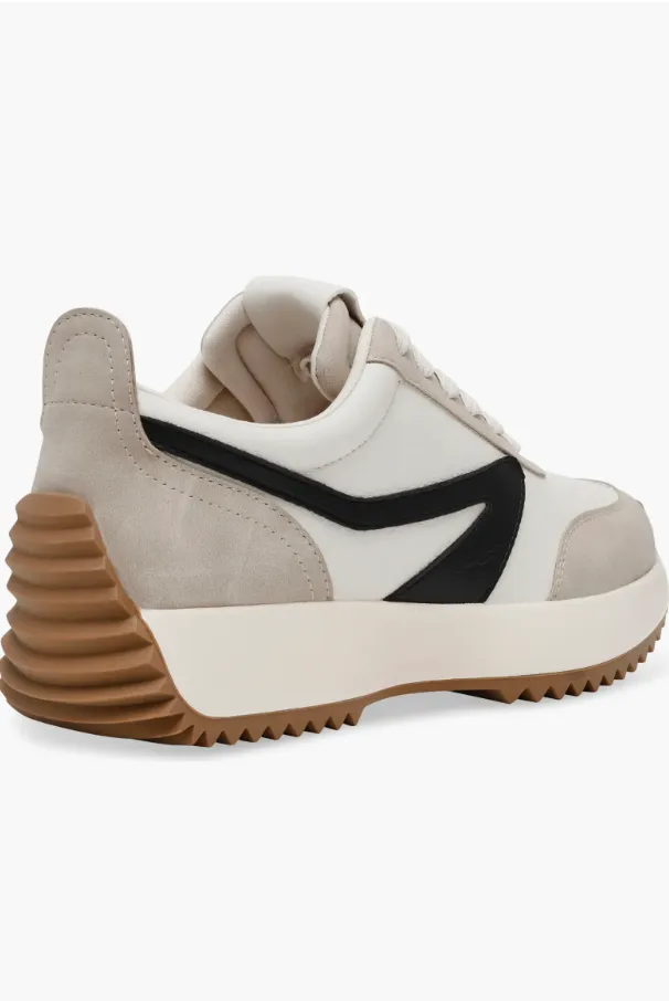 The Bynx Sneaker