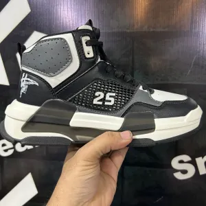 Women's Fashion - Chic 25 - Black White